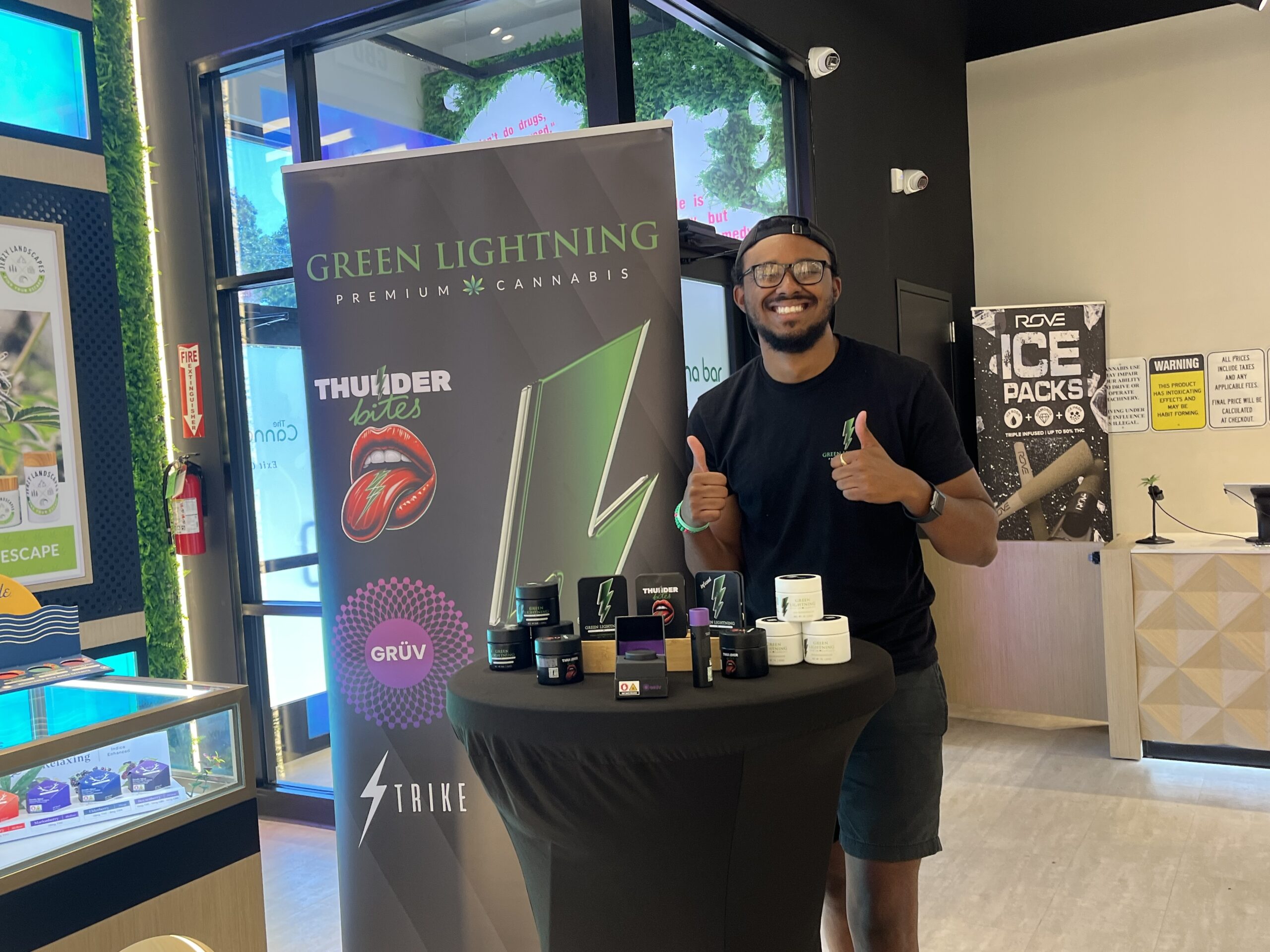 Green Lightning Pop-up