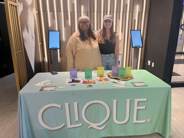 Clique Pop-up Event
